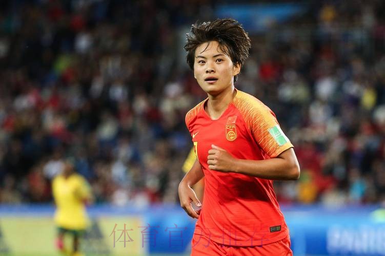 敢热爱 耀出色 | 2019女超联赛首轮 王霜回归进球 上海农商居首